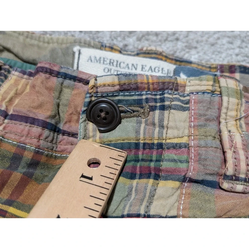 American Eagle Shorts Mens 34 Multicolor Patchwork Plaid Camo Longer Length Flat